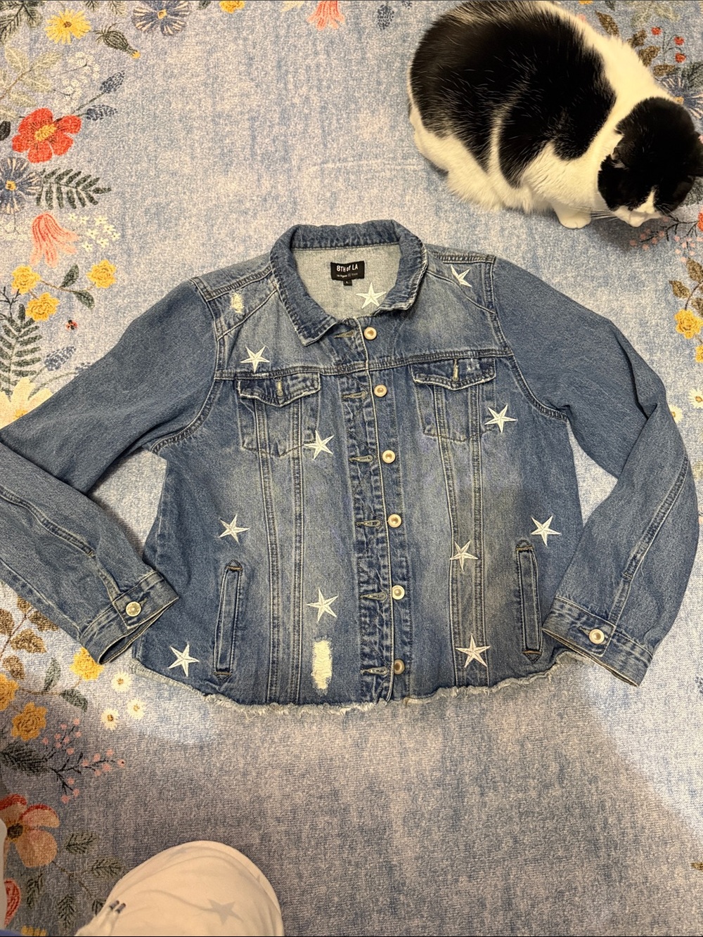 Embroidered Star Distressed Denim Jacket - Light Blue